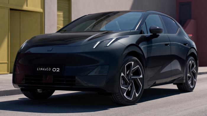 Το αναβαθμισμένο Lynk & Co 02 μπορεί να... χτυπάει παλαμάκια!   